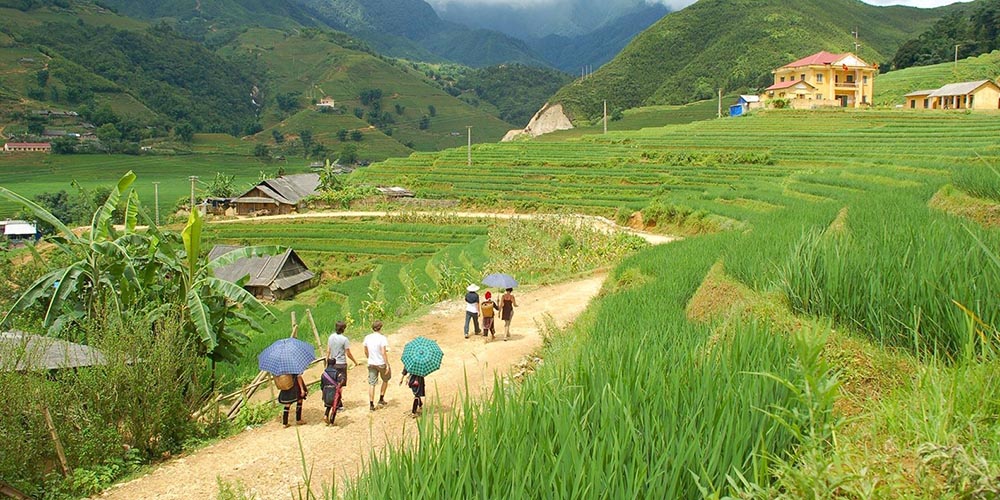 Y Linh Ho Village - Villages in Sapa
